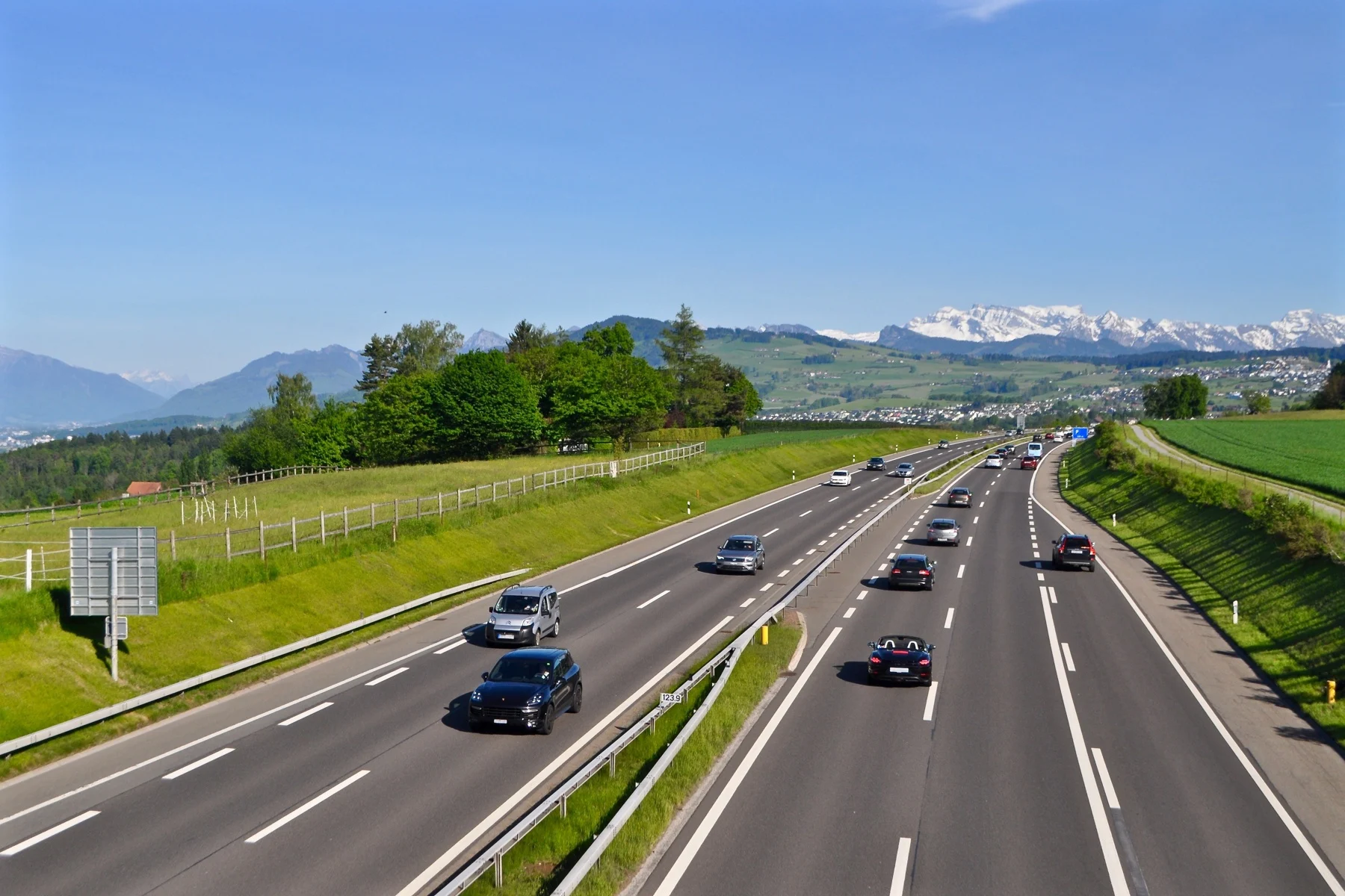 Navigate Swiss Motorways: Essential Vignette Facts for Every Driver